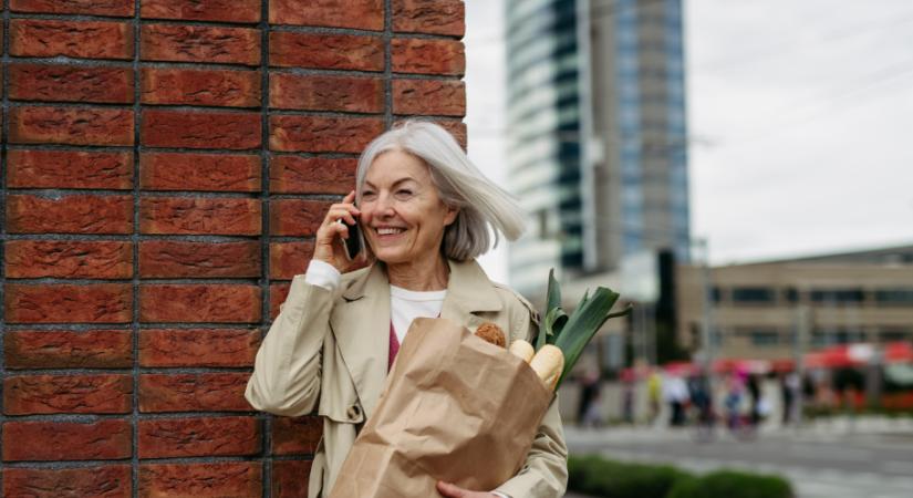 Meglepő kutatás: a mobilhasználat jót tehet az agynak, de csak ebben az életkorban