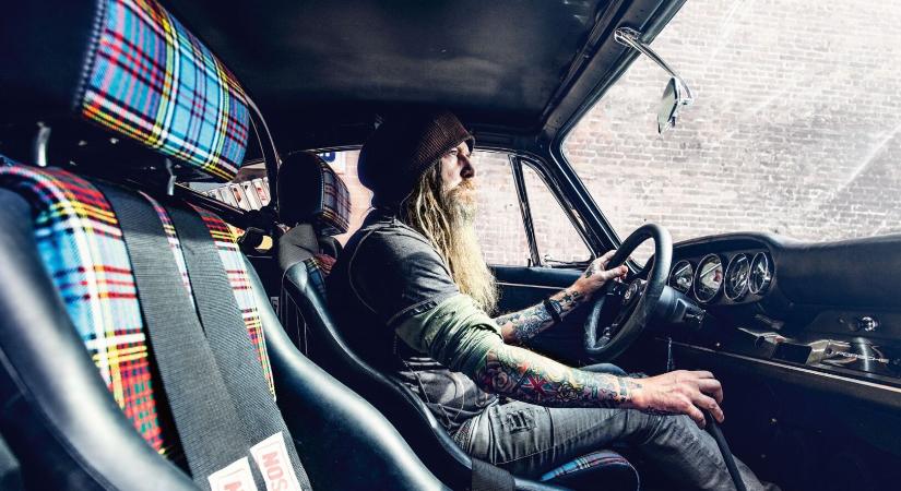 Kiüríti garázsát a Porsche-fanatikus, igazi legendák kerülhetnek kalapács alá