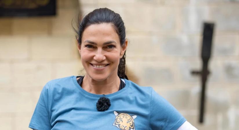 FOTÓ: Bódi Sylvi szexi fürdőruhában pózol szerelme mellett