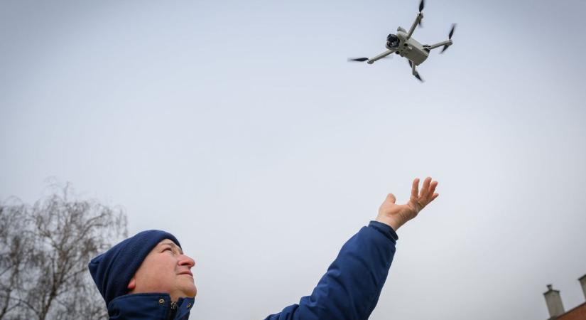Sopron legforgalmasabb pontjain ellenőriztek a rendőrök, drónt is bevetettek - fotók, videó