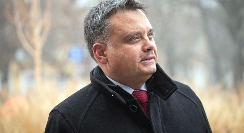 Latorcai Csaba a Vasárnapnak: A Tisza Párt keresztényellenes ideológiát követ