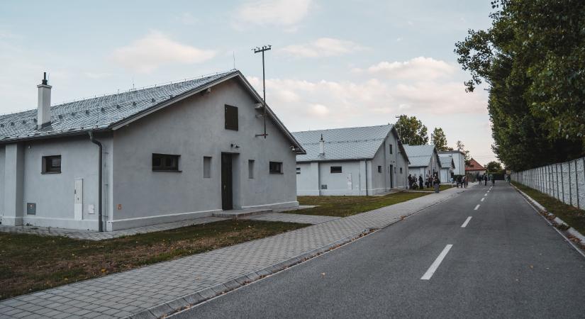 A holokauszt áldozataira emlékeznek Nagyszombat megyében – a középiskolások oktatására helyezik a hangsúlyt