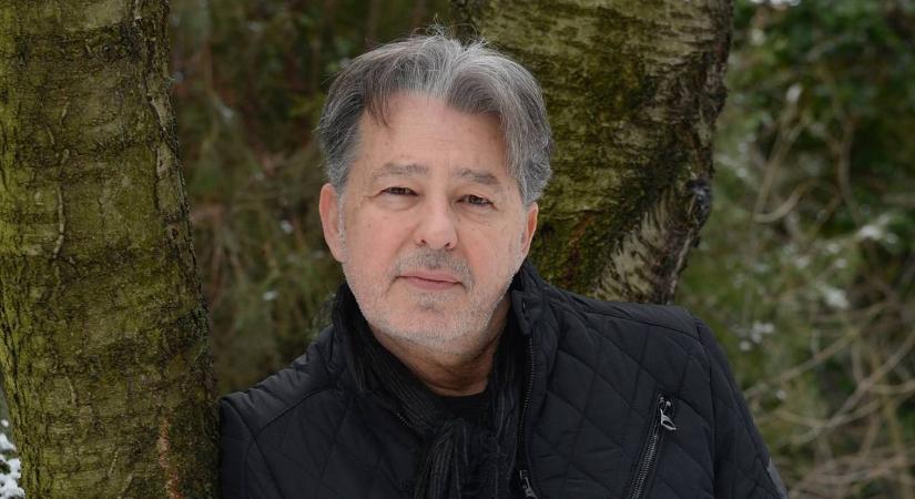 A színpadon kapott szívinfraktust a Manhattan egykori sztárja