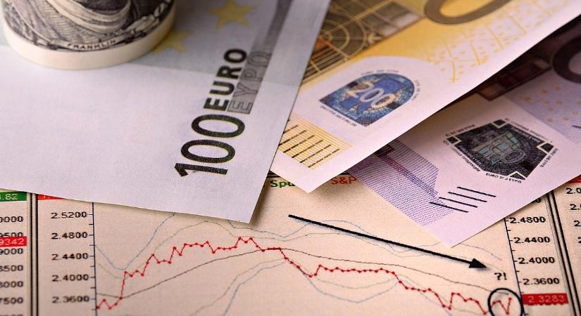 A kormány terve, hogy kiüríti a lakosság bankszámláit, milliárdokról van szó