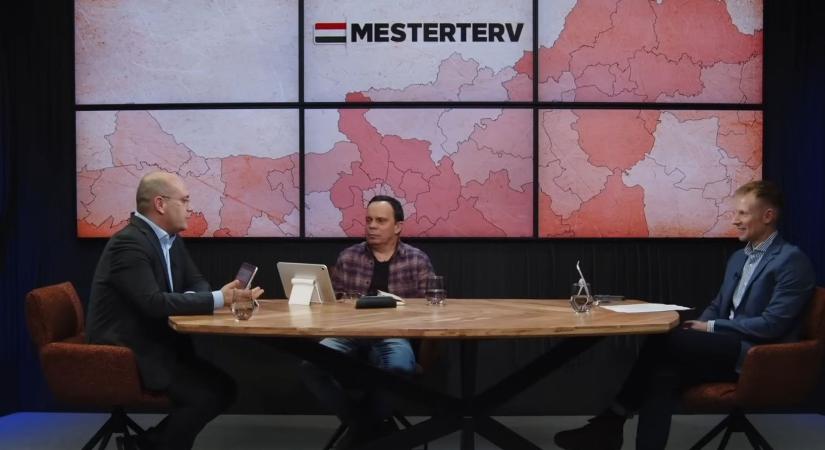 A világokos Bajnai Gordon és a villamos irányító központ