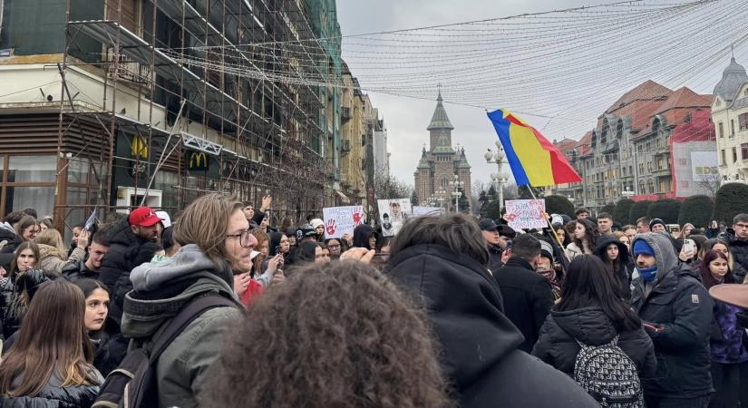 Gyerekgyilkossági ügy: több százan tüntettek Temesváron a „Mario-törvény” elfogadásáért