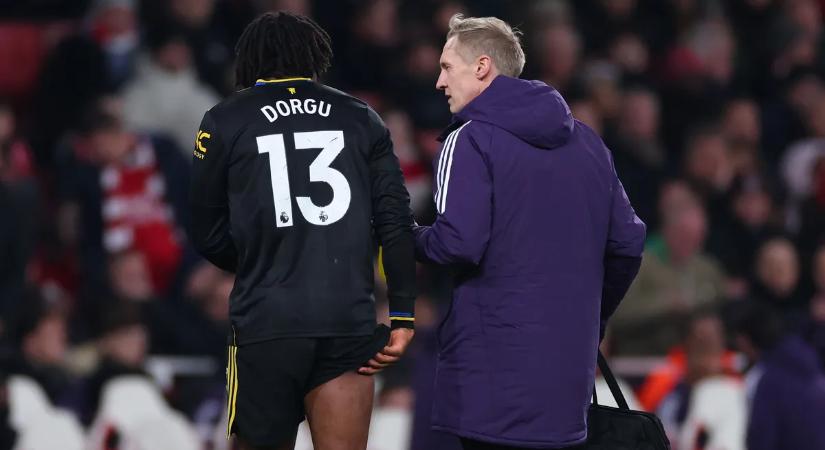 Két és fél hónapot is kihagyhat a Man. United egyik legjobbja