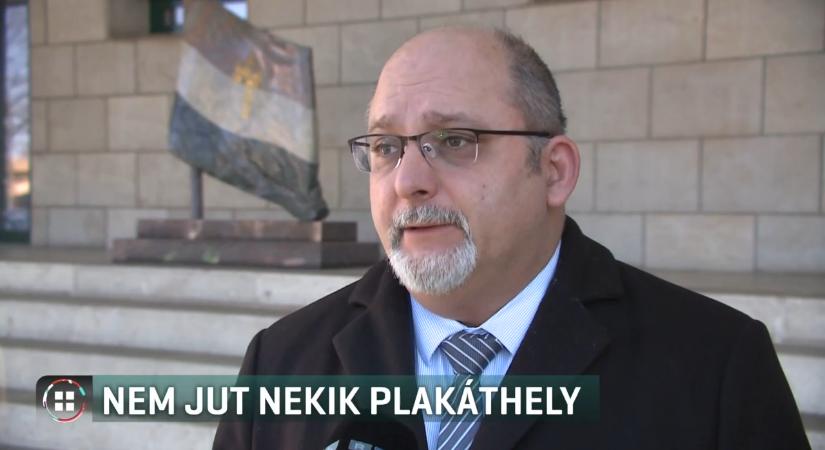 Alig jutnak óriásplakát-helyekhez az ellenzéki jelöltek a választás előtt