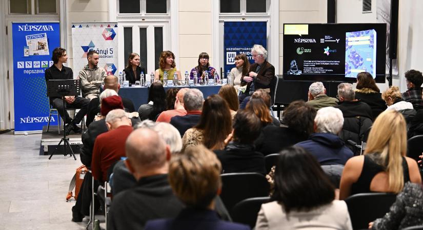 „Először rémisztő volt, hogy hirtelen fizikai valóság lett az álomból”