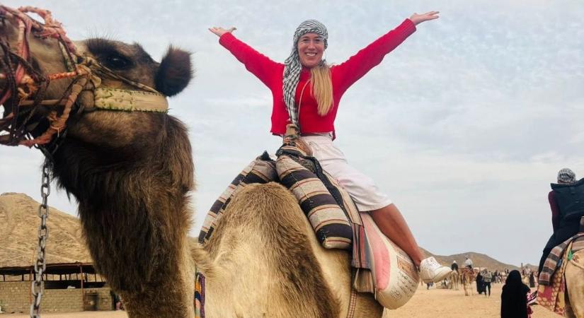 Egyiptomi lánykérés - Jegyben jár a népszerű győri színésznő - fotók, videó