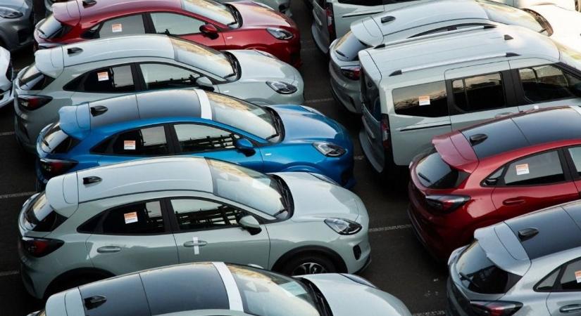 Itt az autóipari válság újabb fejleménye: a Ford és a GM pénzügyi mentőövet dobhat csődbe jutott beszállítójának