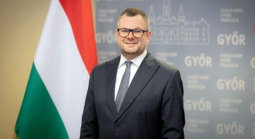 Elindult a Nemzeti Petíció - jelentette be Fekete Dávid  videó