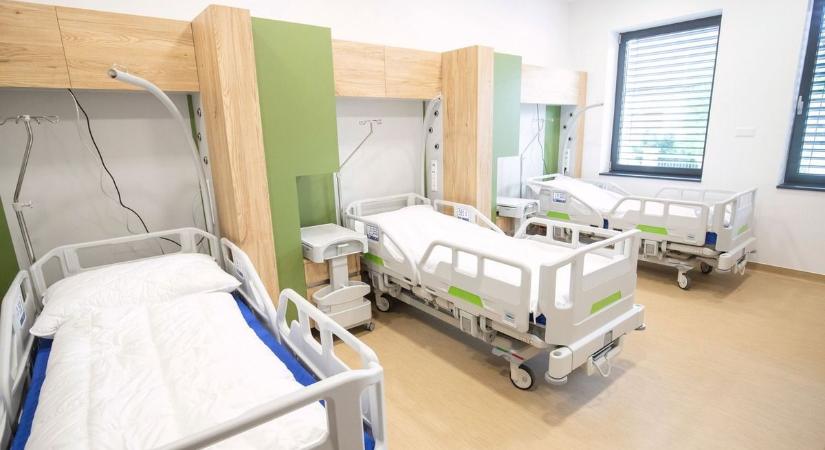 Látogatási tilalom lépett életbe az egyik hevesi kórházban – ez áll a háttérben