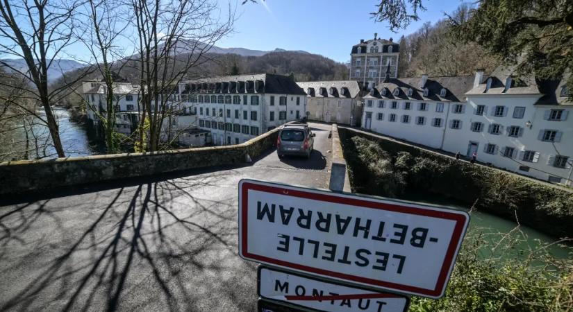 „A Bétharram nem iskola volt, hanem egy szekta” – bezárják a francia katolikus egyház pedofilbotrányának helyszínét