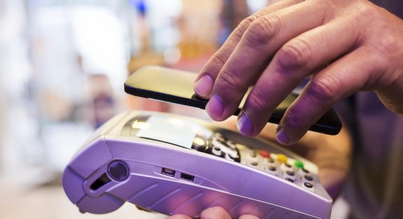 Új rivális nőtt fel a bankkártya mellé Magyarországon