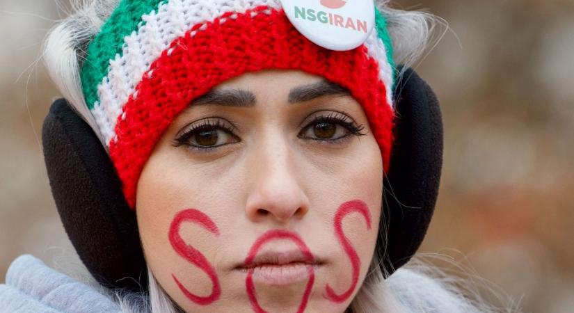 Több tízezer halott, háborús övezetté vált utcák: így fojtotta vérbe az iráni rezsim a tüntetéseket