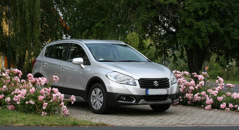 Nehéz mellényúlni ezzel a használt Suzukival
