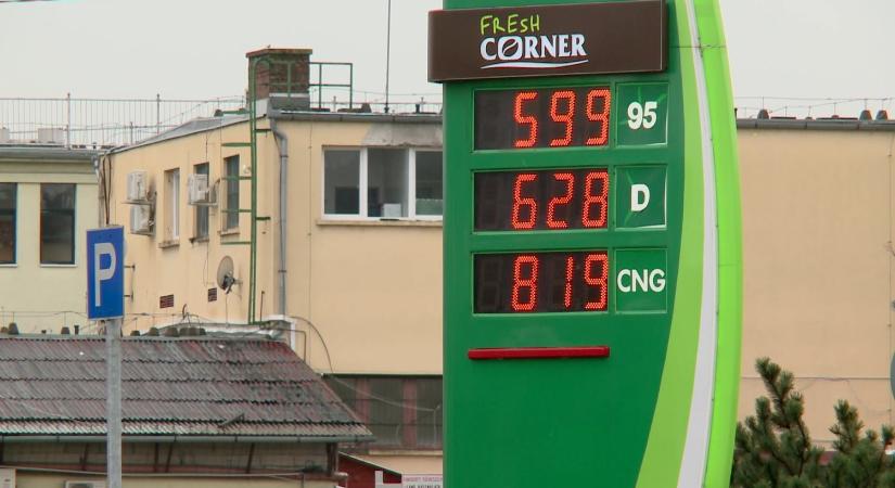 Ilyen áron tankolhatunk mától, erre kell készülni a benzinkutakon