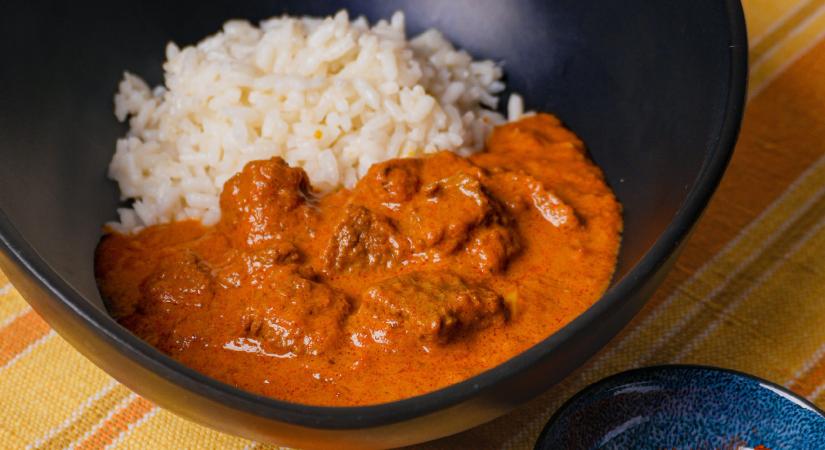 Szürkemarha curry mártással