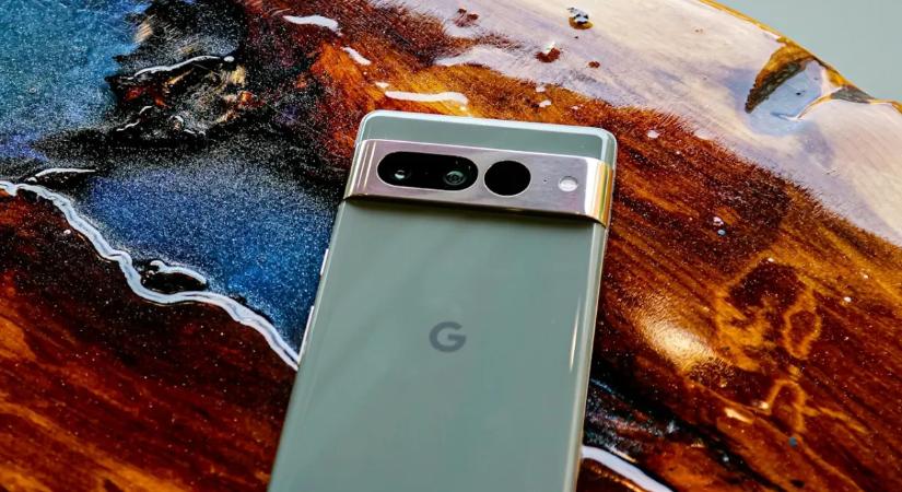 Vigyázat! Tönkreteszi a mobilokat a legújabb frissítésük