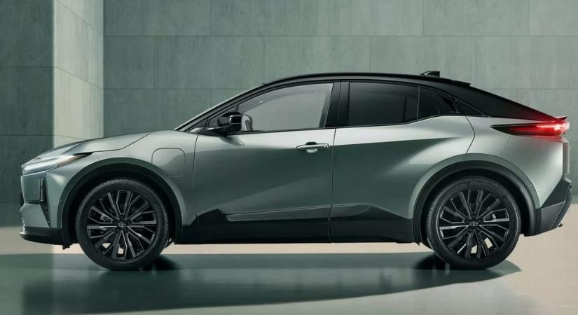 Hétszer több villanyautóval szórná meg Magyarországot a Toyota