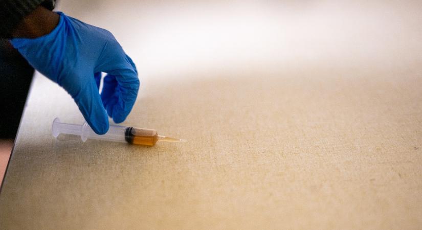 Bűzös folyadékkal támadt a demokrata képviselőnőre – videó