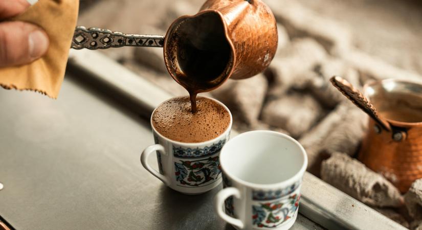 Törökország titkos kávéja: cukormentes, koffeinmentes, mégis ellenállhatatlan