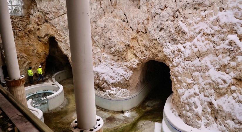 Különleges technológiát vetnek be a leégett miskolci barlangfürdőben