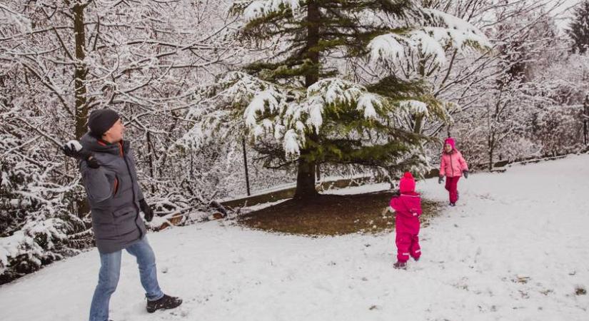Ónos esőre figyelmeztetnek szerdán: havazás is jöhet ezeken a területeken