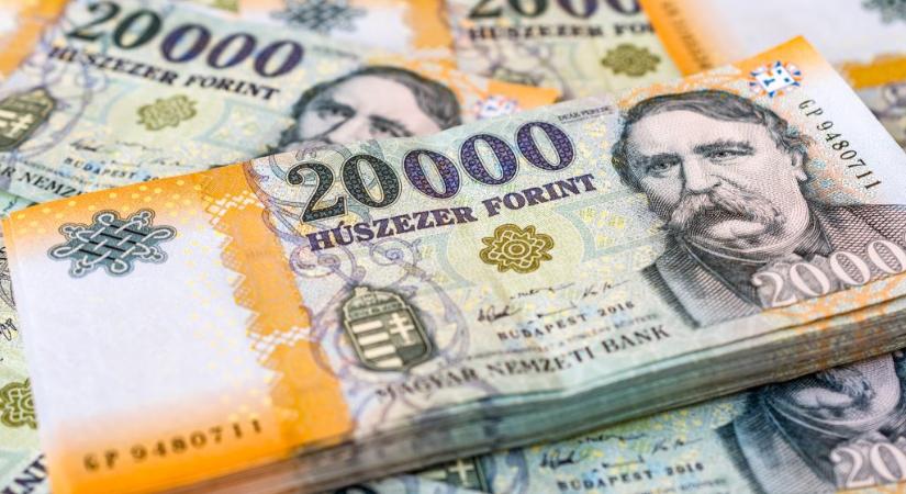 Kiderült: nem létező keretből fizetné a kormány a közszolgák egymilliós otthontámogatását