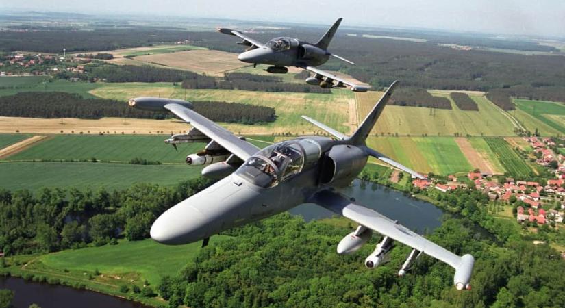 Csehország ellenállása repülőgépek Ukrajnának való átadása ügyében – bosszú az elnöknek