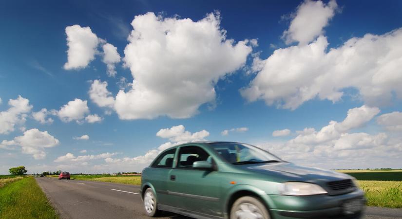 Tömeges az érdeklődés a huszonéves használt autók iránt
