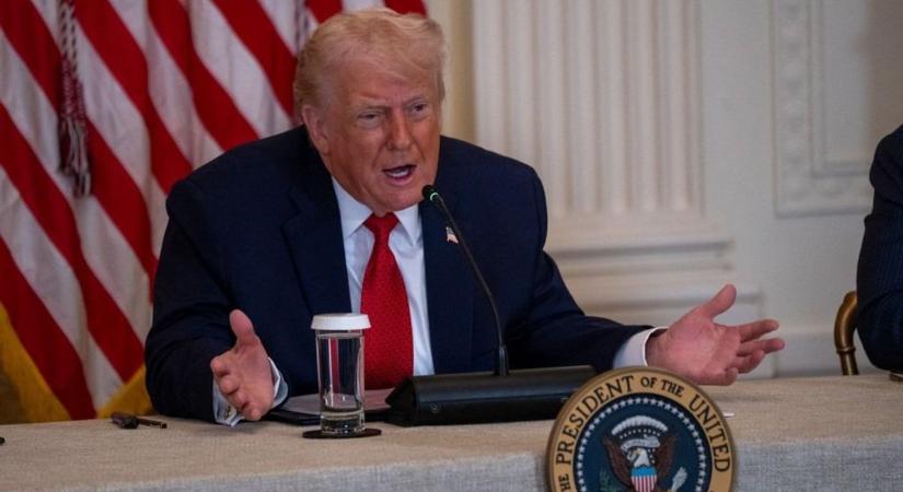 Beváltotta kampányígéretét Donald Trump: mélybe rántotta a dollárt