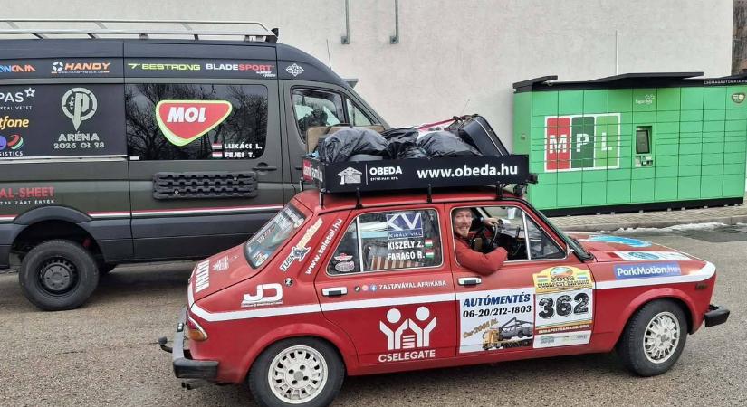 Zastavával Afrikába érkezett a két gyöngyösi fiatalember