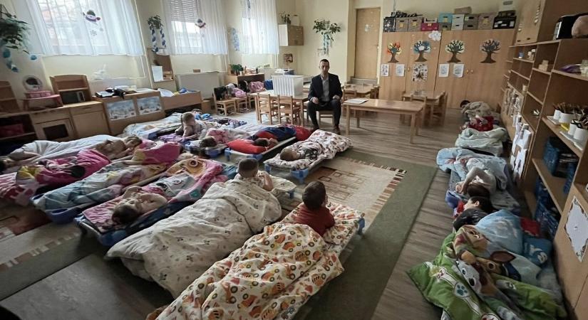 Szaván fogták a polgármestert: nem mindennapi kérést teljesített