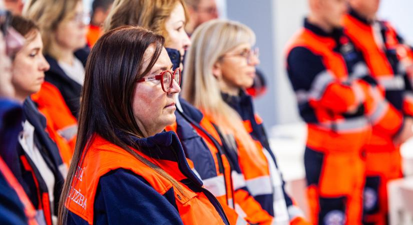 Újra forrnak az indulatok a mentőszolgálat reformja körül, tiltakoznak a szakszervezetiek