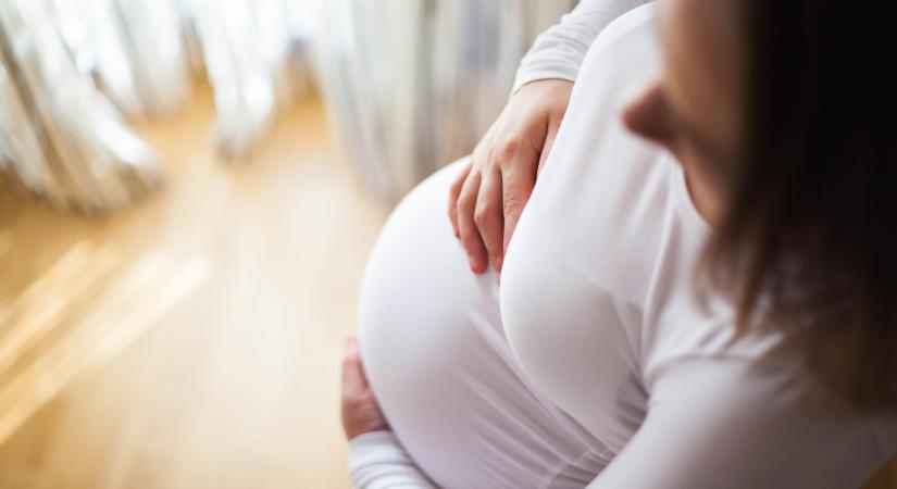 Mentők segítettek világra egy szabolcsi kislányt: ijesztő komplikáció lépett fel