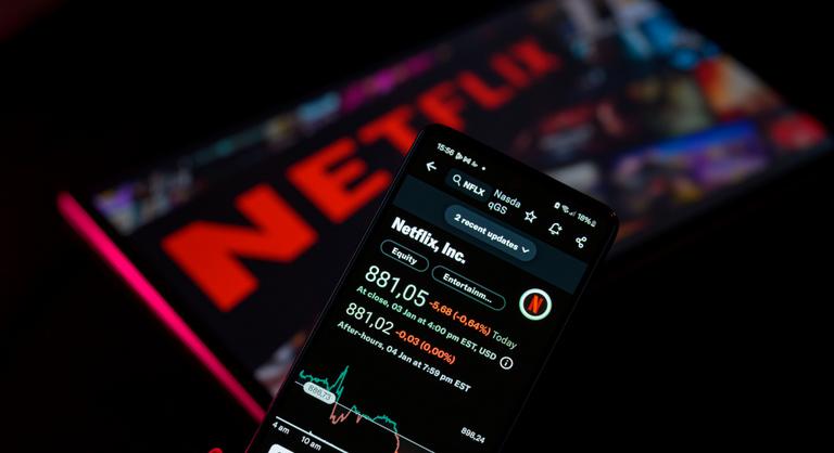 Orbán Viktor csak egy hiba a Mátrixban, de épül már a digitális börtön