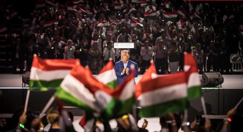 "Magyarország egy szabad és büszke ország, és nekünk a magyar érdek az első!"