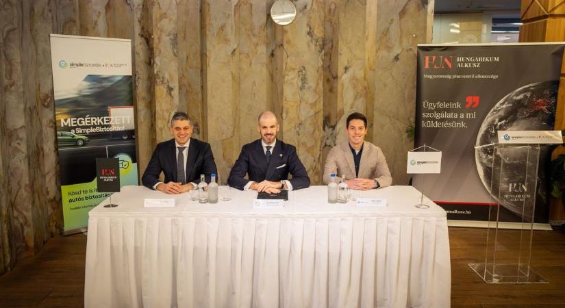 Új front nyílik az online biztosításközvetítésben: beszállt a Simple is