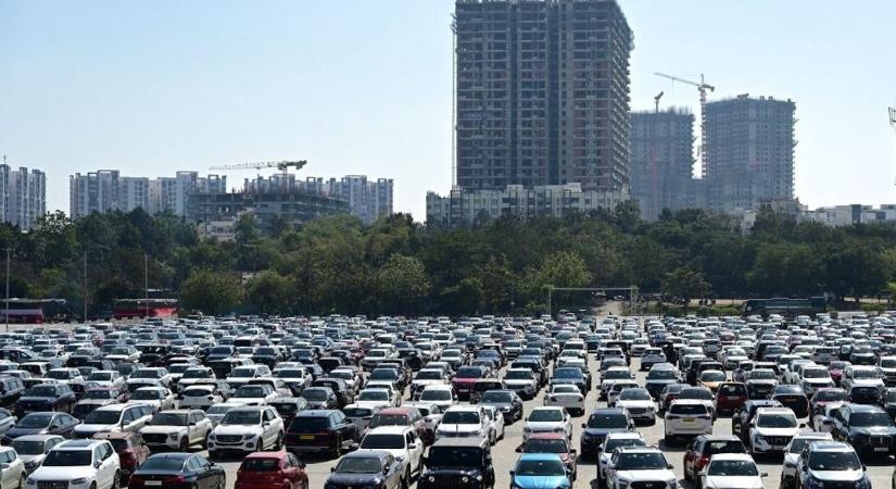 Ursula von der Leyen eltitkolta a legfontosabbat az indiai ügyletről, de kibukott és Washingtonban előre kigúnyolták