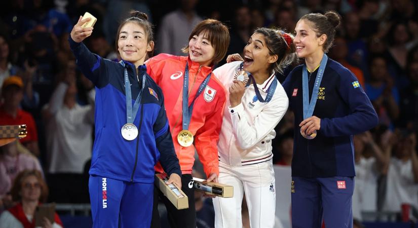 Exkluzív Galaxy Z Flip7 Olympic Editiont kapnak az olimpikonok