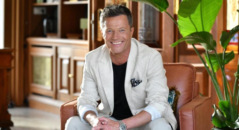 „Azt hiszem, engem elég sokan kívánnak” – így gondolkodik a nőkről, hódításról, szexualitásról Stohl András