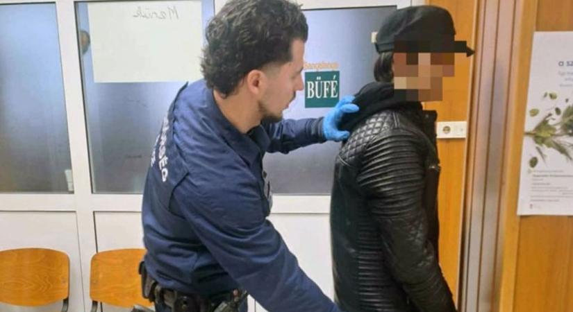 Körözött 17 éves fiút fogtak el Szekszárdon – ki nem találná, hol bujkált!