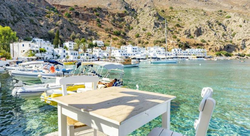 Ide éri meg elutazni Görögországon belül 2026-ban: 9 meseszép helyet mutatunk