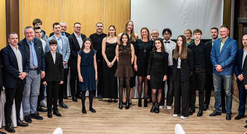 Elismerte Baranya legkiválóbb teljesítményeit a szövetség