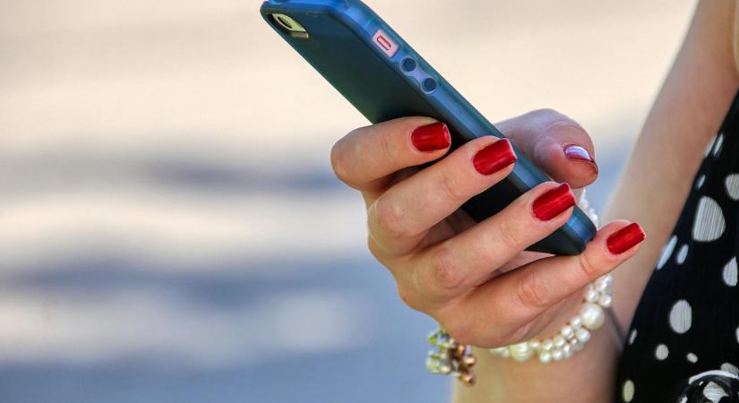 Adó-visszatérítés a NAV-tól? Vigyázzon, a csalók miatt minden pénzét elveszítheti