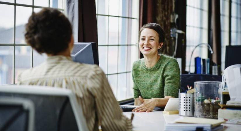 Miért csak azokat szereti a főnök, akik mindenre bólogatnak? Meglepő a magyarázat a pszichológus szerint