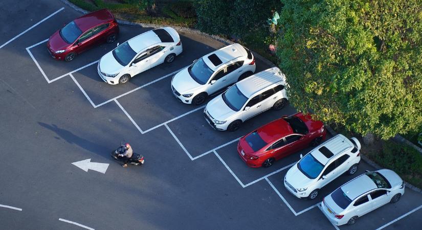 Fizetős lesz a parkolás egy teljes budapesti városrészben