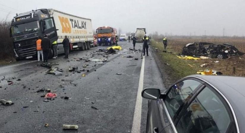 Szörnyű tragédia: fiatal fociszurkolók vesztették életüket Romániában